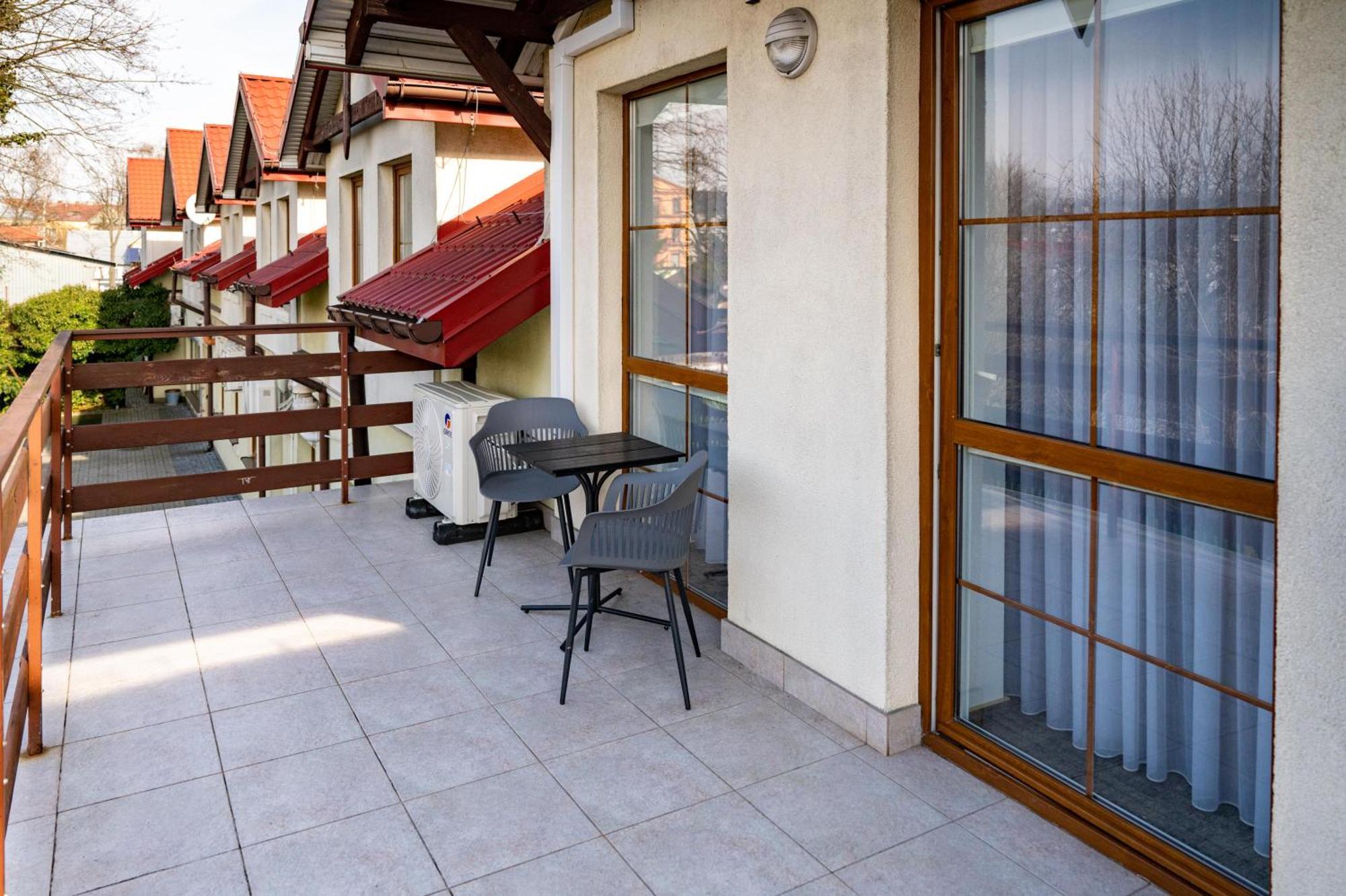 Hotel Duet Chelm Exterior photo